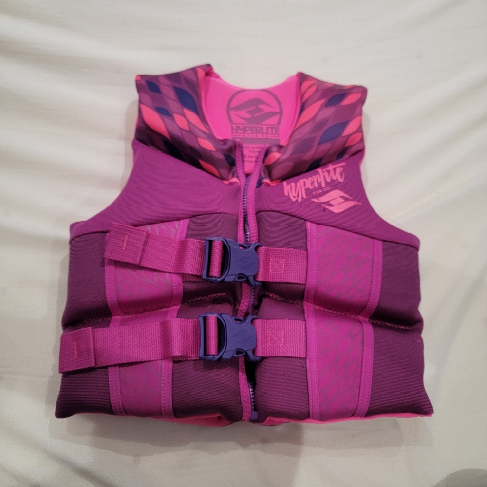 Hyperlite  LIFE VEST. Size: youth